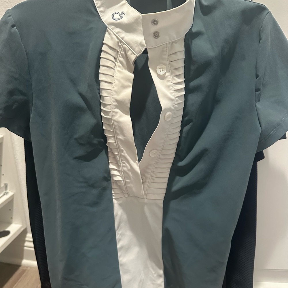 Girls show shirt